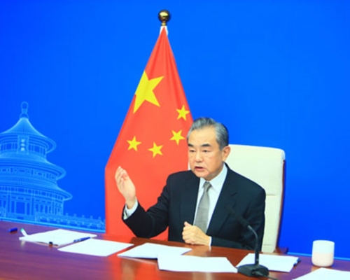 王毅指美英澳开展核潜艇合作存三大隐患。外交部图片