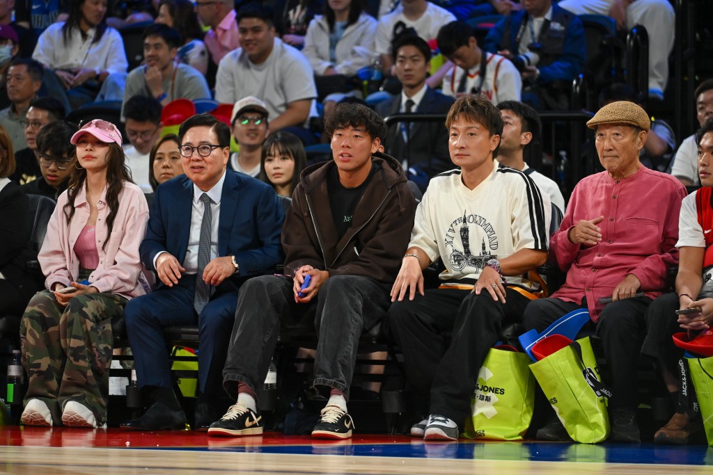NBA中国赛独行侠vs火箭。魏国谦摄