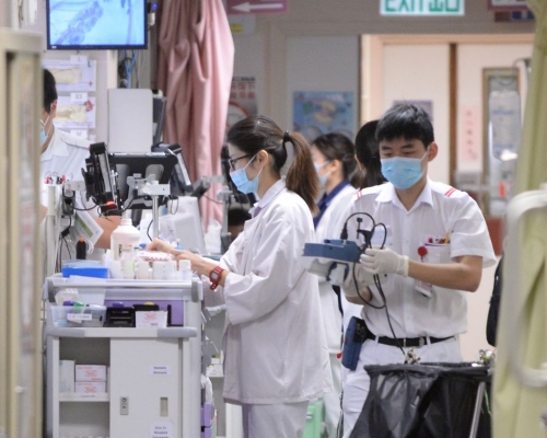 预料2020年底完成医疗人手推算。资料图片