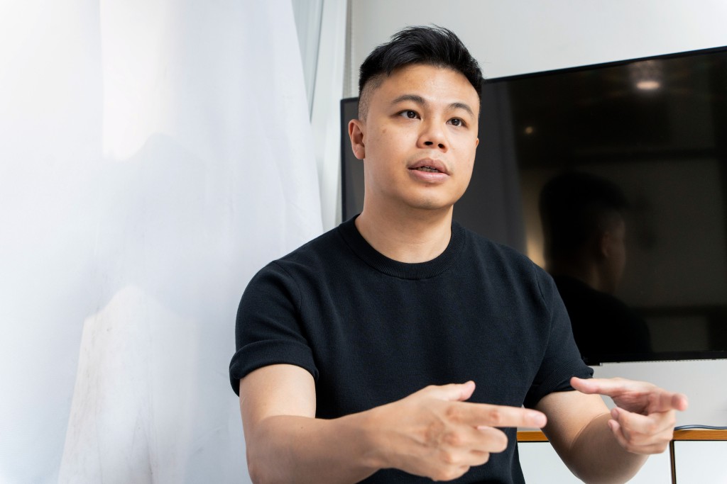 楊廣澤接受《星島頭條》訪問時坦言，相較於人類員工，同事.Skill在成本上展現出巨大優勢，相信「時代會令到某些工種消失是真的」。