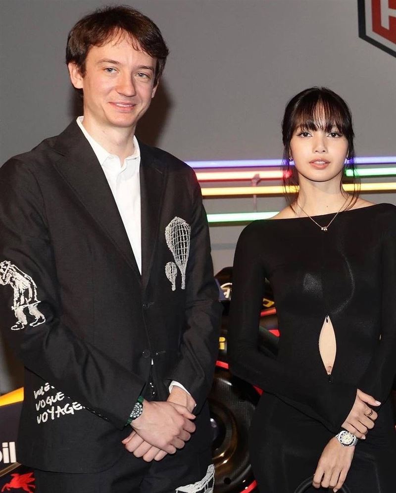 Lisa和Frederic自2023年開始經常被拍到同遊和約會。