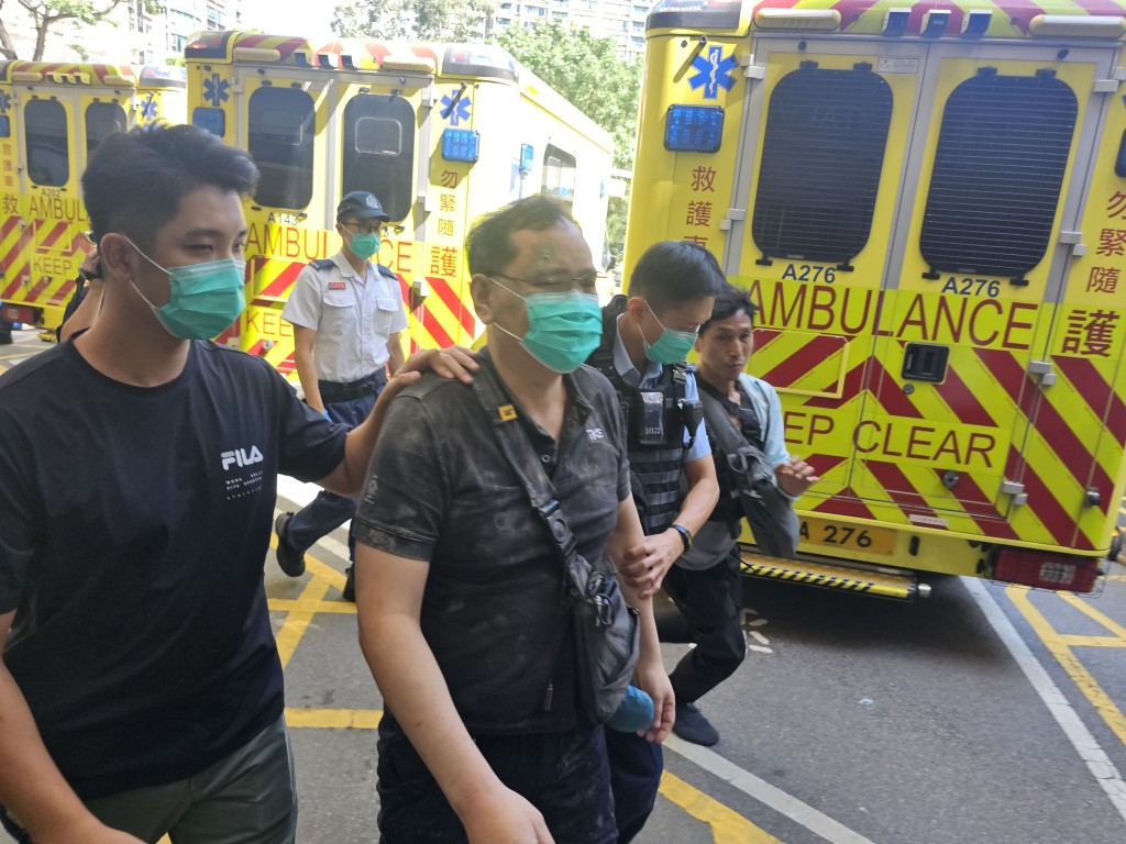 男住戶涉傷人被捕送院。