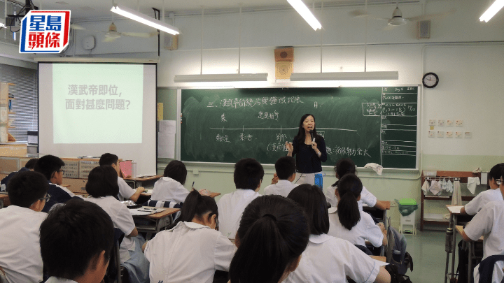 黃錦良表示，教聯會將繼續與教育局及學校緊密合作，積極推動課程優化落實。資料圖片