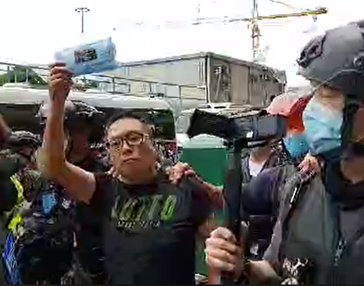 譚得志 FB直播影片截圖。