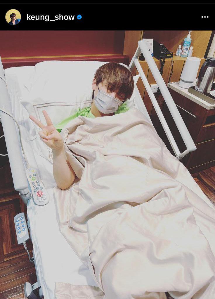 姜濤因打籃球傷及其多年舊患要接受手術，曾停工兩個月。