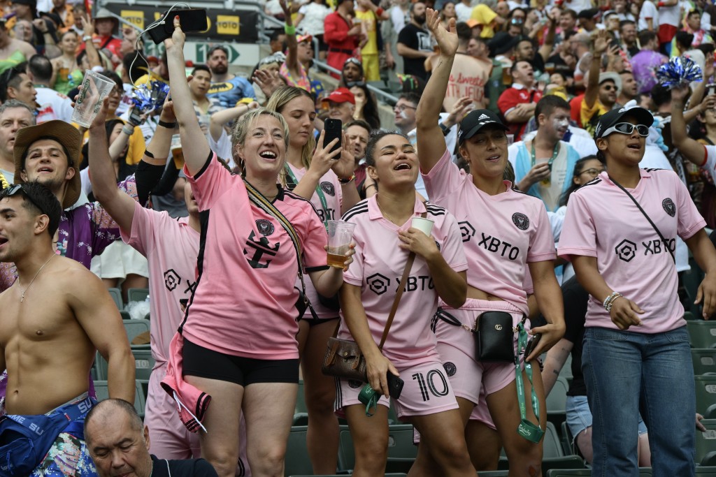 「美斯」重临香港大球场。