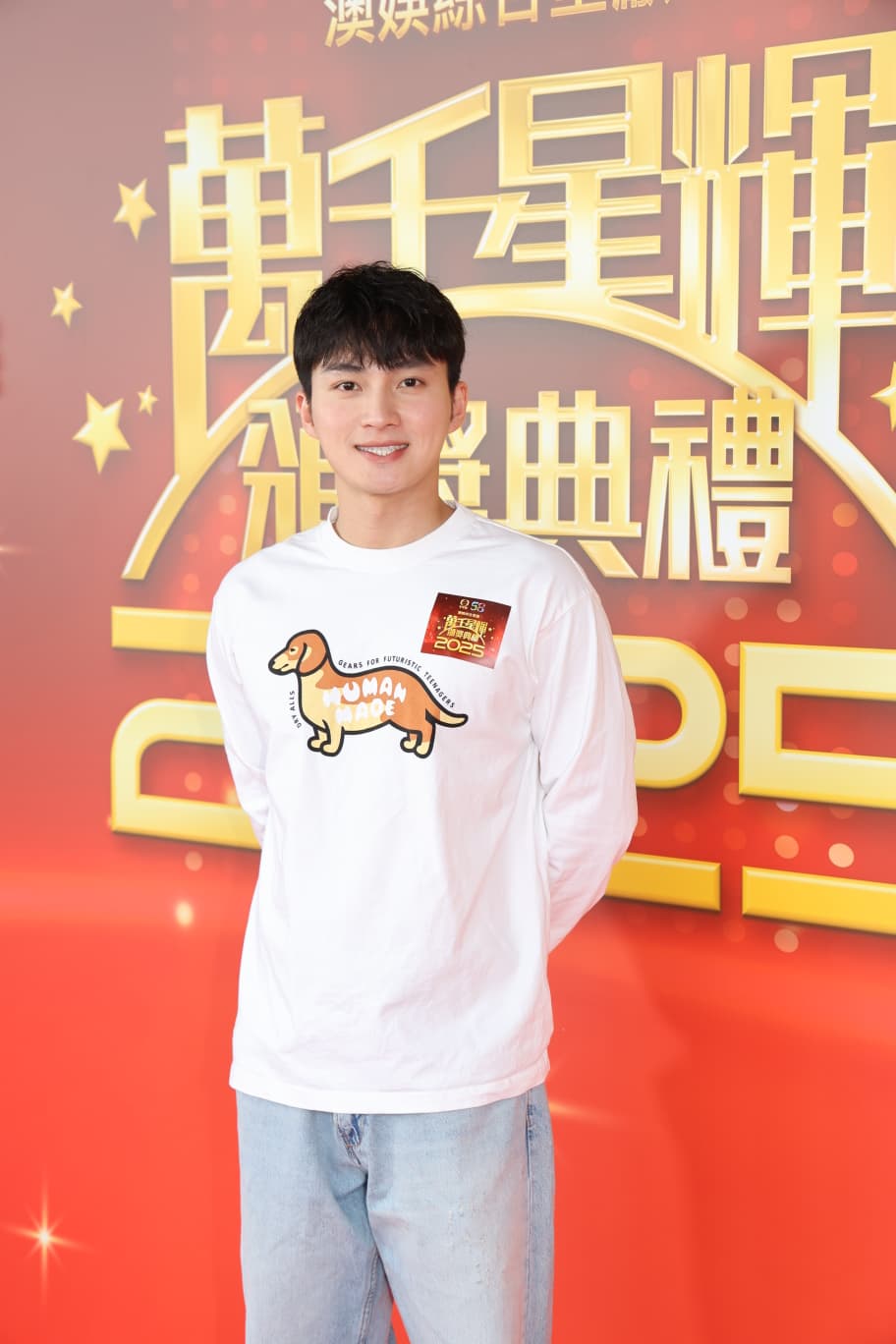 《萬千星輝頒獎典禮2025》「最佳男主角」候選人周嘉洛在電視城會見傳媒。