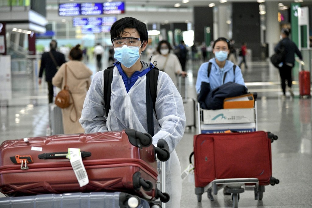 政府研便利滯留英國等港人回港。資料圖片