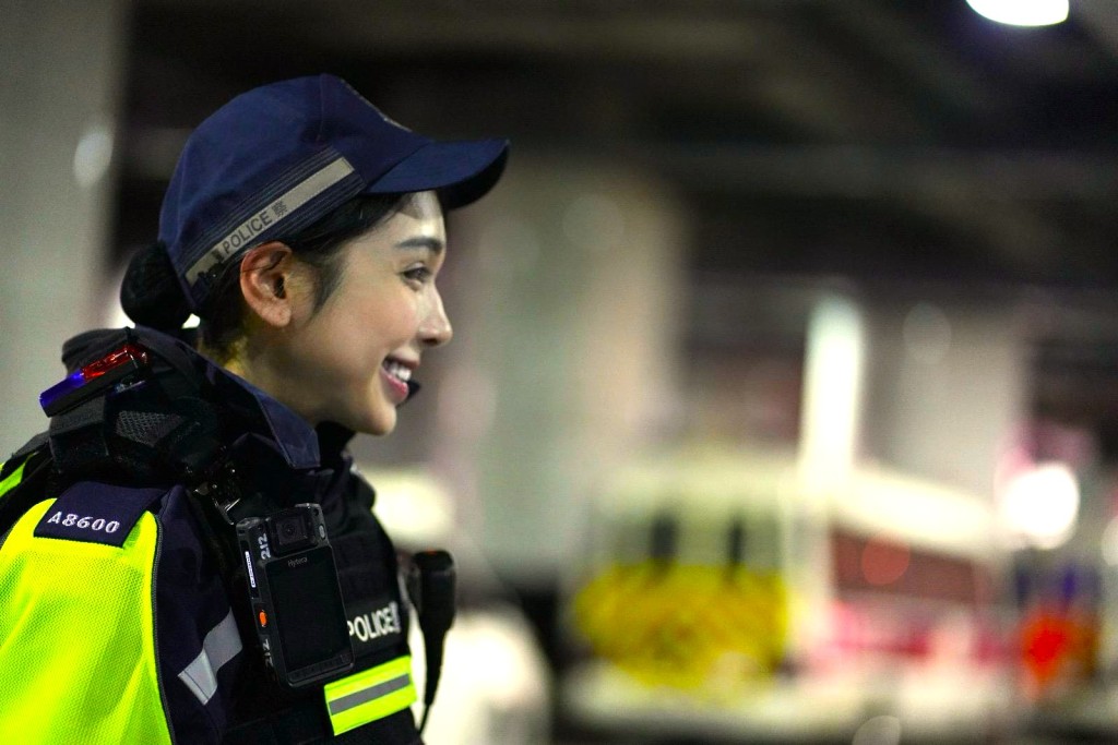 Natalie現以輔警身份駐守中區警區巡邏小隊第一隊。《中大校友》 Natalie現以輔警身份駐守中區警區巡邏小隊第一隊。《中大校友》