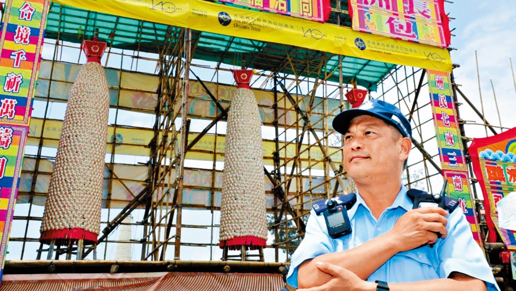 輔警警長關以銓係長洲土生土長居民。
