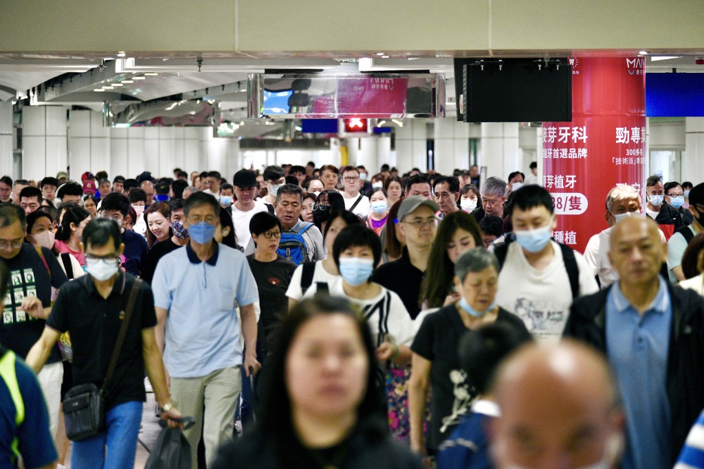 保安局期望進一步提升旅客的過關效率。資料圖片