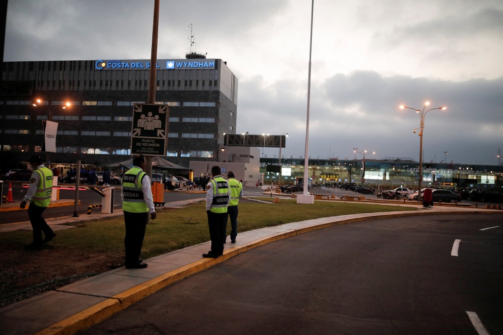 事故發生後國際機場已暫停運作。REUTERS