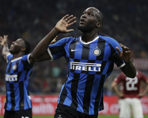 盧卡古慶祝士哥。AP