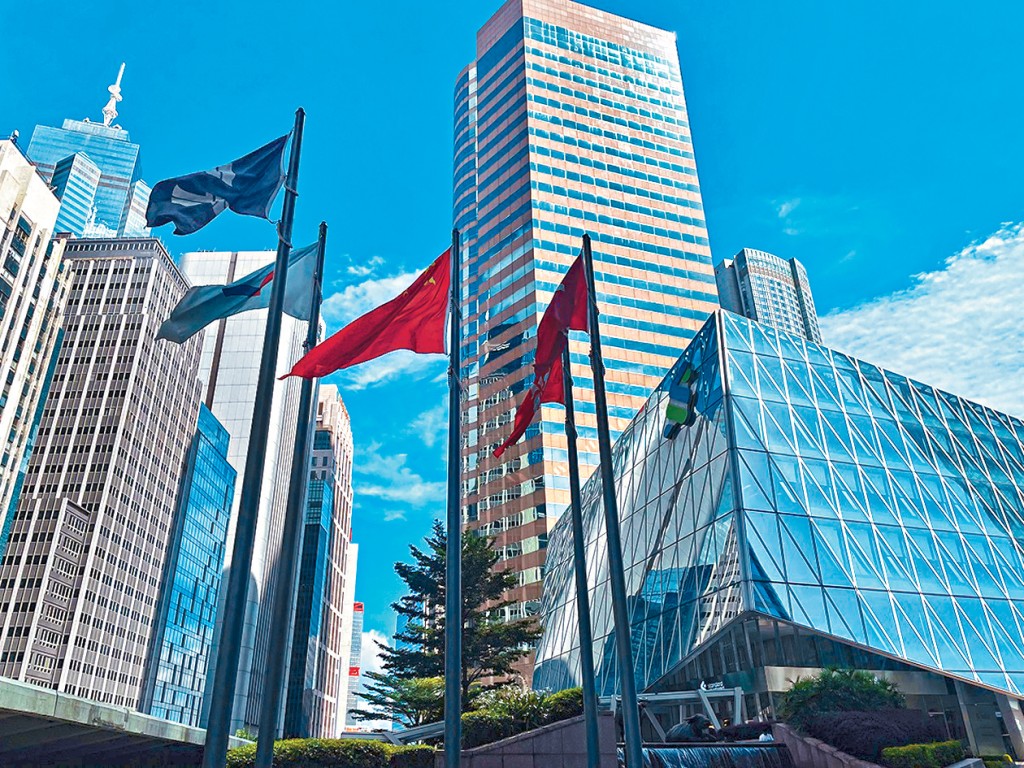 無紙化有利鞏固香港作為國際金融中心的地位。