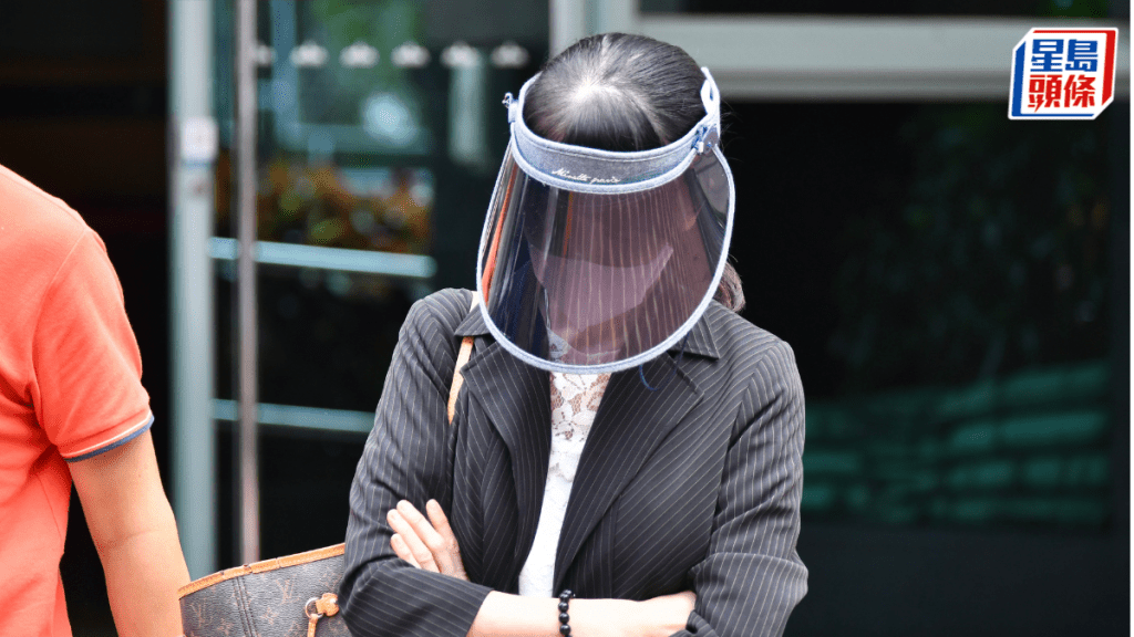獲撤銷所有控罪的女被告唐逸敏。陳極彰攝