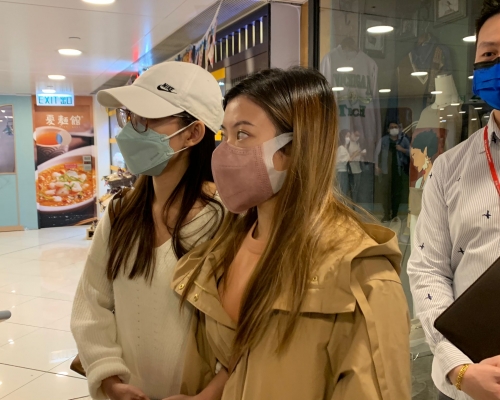 大手客頭籌買家林小姐與姐姐，斥資450萬及680萬購入開放式及1房戶各一伙。