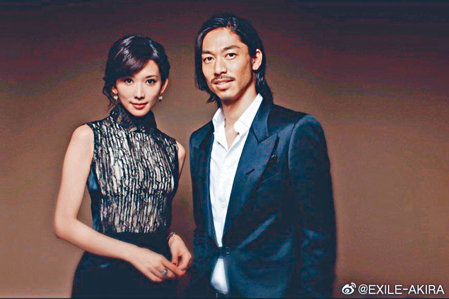林志玲早前与AKIRA闪婚一事轰动娱乐圈。