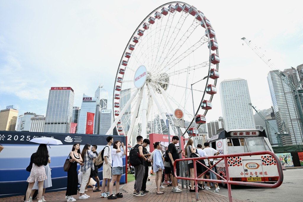 预计可吸引115万至120万人次内地旅客访港。资料图片