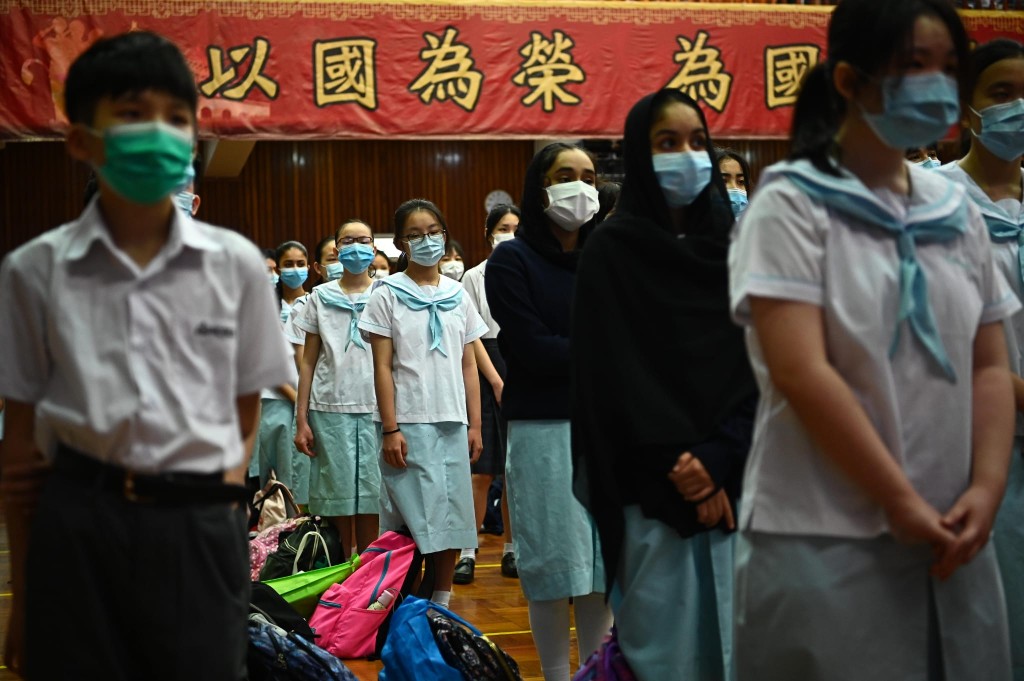 有中學舉行升旗禮等活動。