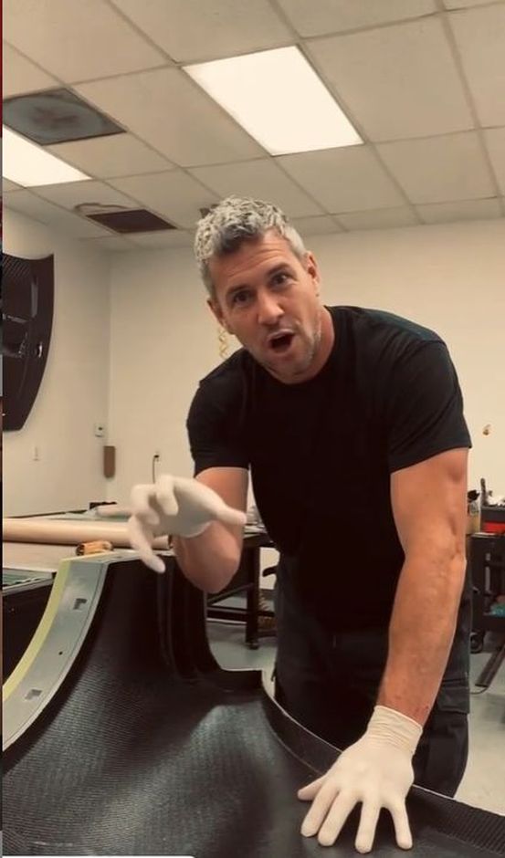 雲妮新男友Ant Anstead是電視節目主持人。