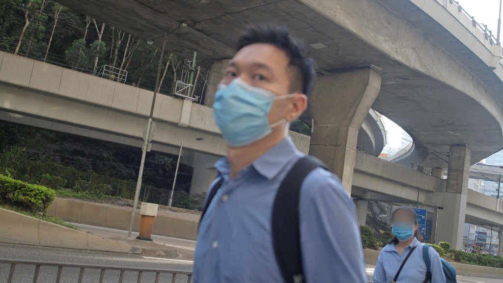 被告黃志偉