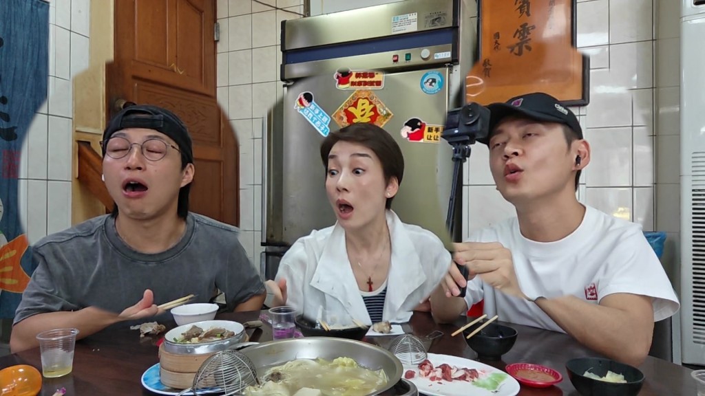 視覺與味覺的雙重衝擊,讓在場的江美儀與吳業坤等人嚇得當場大聲尖叫。 視覺與味覺的雙重衝擊,讓在場的江美儀與吳業坤等人嚇得當場大聲尖叫。