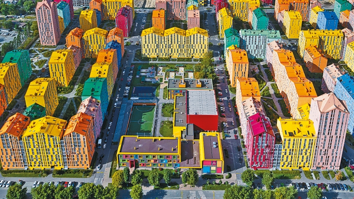 烏克蘭基輔Comfort Town，猶如LEGO積木般色彩繽紛。