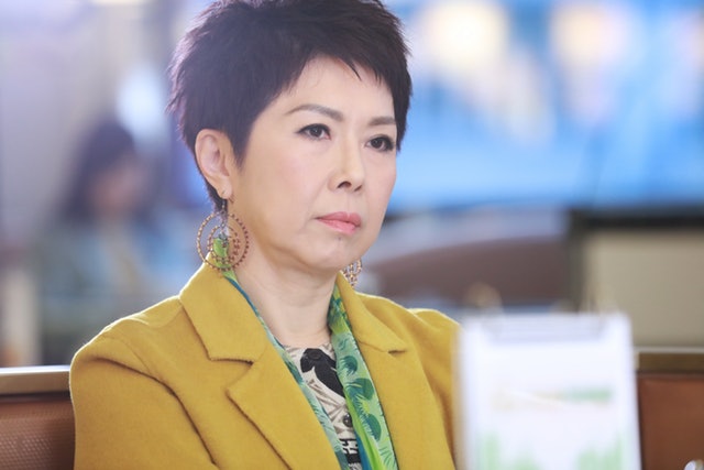 關菊英飾演Sa姨(左一)可說是TVB劇的經典角色之一。 關菊英飾演Sa姨(左一)可說是TVB劇的經典角色之一。
