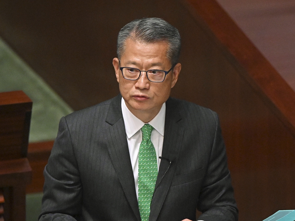 陳茂波指今年餘下時間,本港經濟增長勢頭將會持續,有利就業市場。資料圖片 陳茂波指今年餘下時間,本港經濟增長勢頭將會持續,有利就業市場。資料圖片