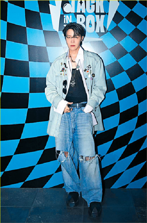 ■J-Hope昨日現身為新歌MV造勢。
