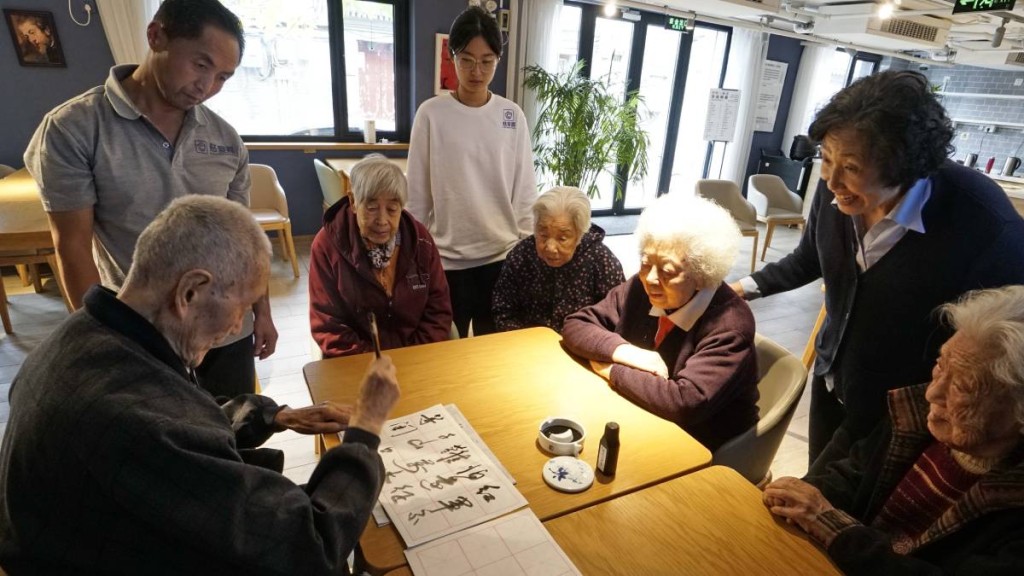 內地人口老化趨勢持續,令社保就業開支,首次超過教育開支。新華社