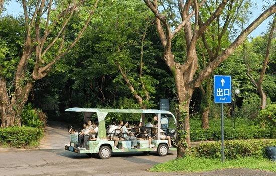 深圳蓮花山公園新添觀光線。