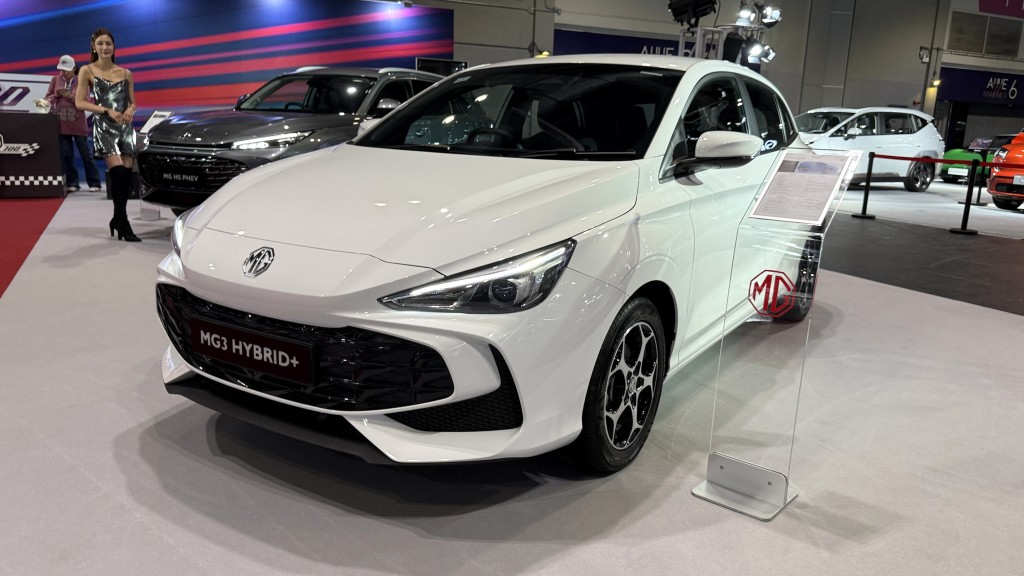 上汽MG3 Hybrid+预计明年正式导入香港，买家即场预订可享有HK$189,000起的车展优惠价。