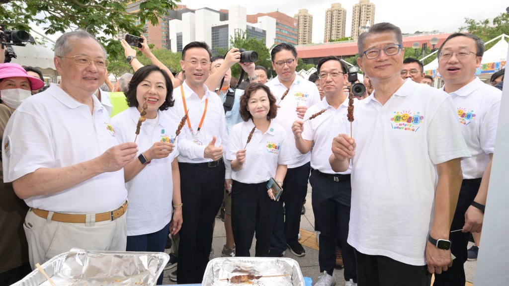 陳茂波美食市集除了由政府部門積極統籌和推動,也得到飲食界、各界商會、同鄉會、慈善團體等鼎力支持。陳茂波網誌