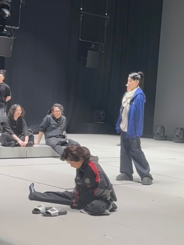 炎明熹時刻受焦慮情緒困擾。 炎明熹時刻受焦慮情緒困擾。