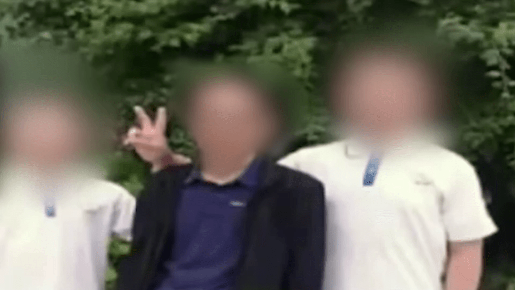 甘肅白銀市會寧縣某中學男教師被指猥褻中三男學生。