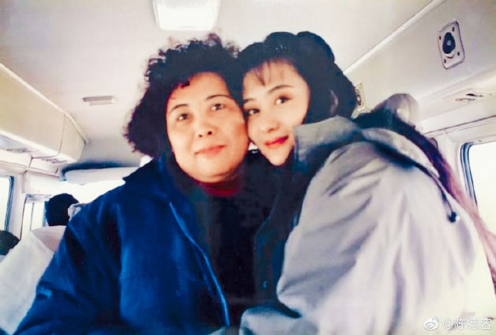 陈妈妈尊重陈德容的离婚决定。