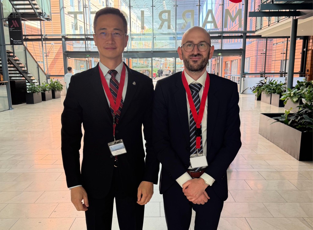 陳東分別與瑞士、泰國、印尼等地代表，以及國際刑警組織內部監督部門主管會面。香港警察fb圖片