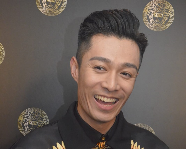 柏豪笑言之前送樓給老婆，可以頂好多年。