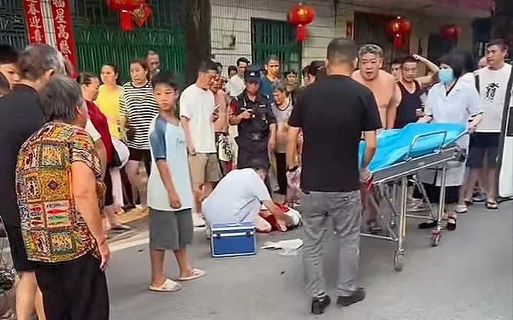 湖南男子當街持刀無差別殺人，2死3傷包括學生。微博圖片