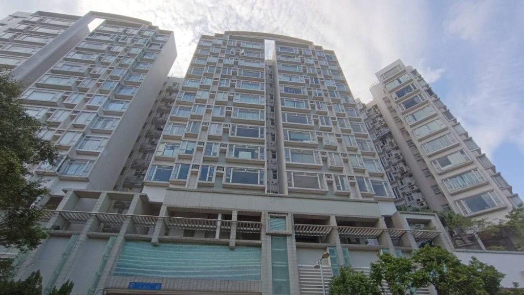 浪濤灣3房銀主盤開價420萬拍賣