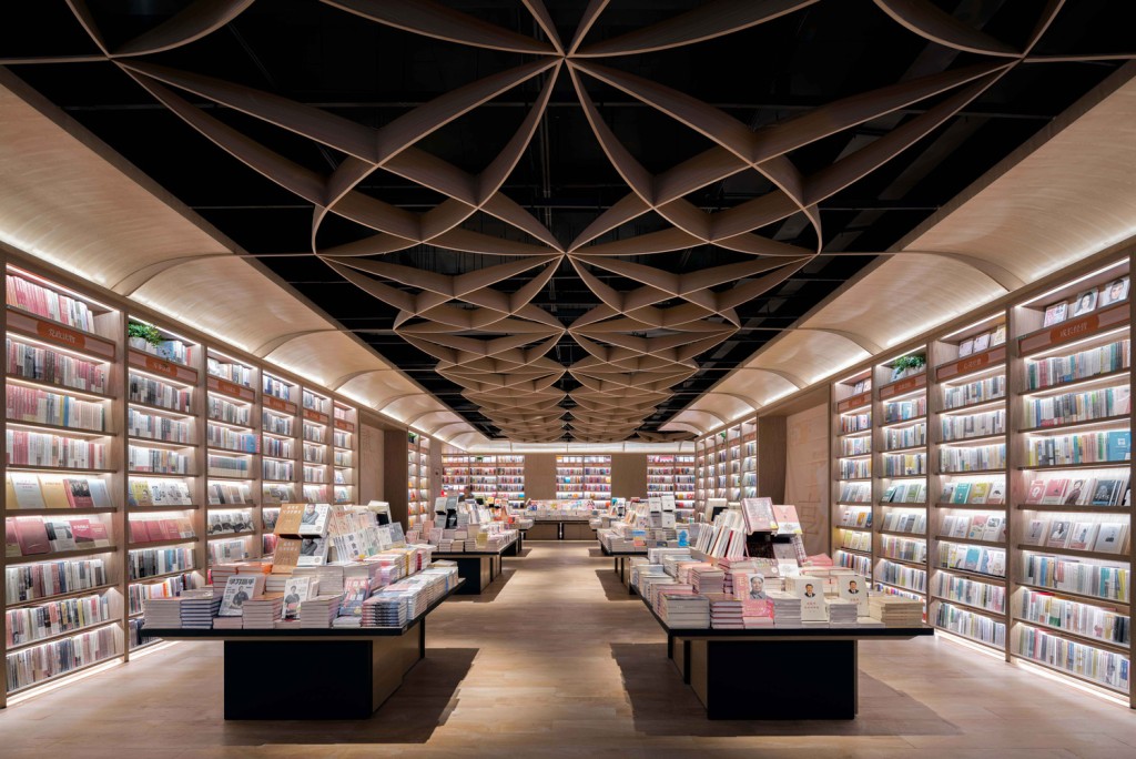 亦有「中国十大最美书店」之称的「覔书店」进驻。（图片来源：覔书店）