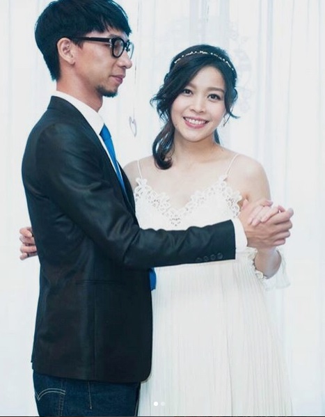 Winki喺ig hashtag了「#tearsofjoy#谂起都想喊#肥美新娘」，一啲都唔肥美啦！