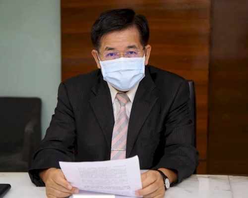 台灣教育部長潘文忠宣布當地停課延長至6月14日。網上圖片