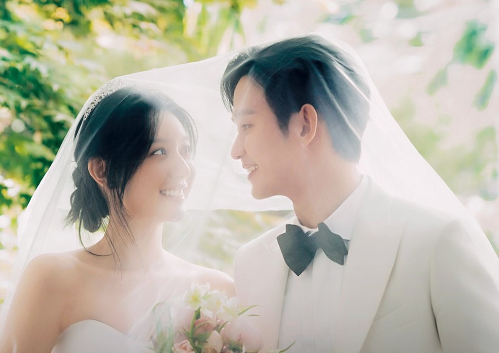 金秀賢和金智媛合作《淚之女王》後，網民都想他們戲假情真成為戀人。