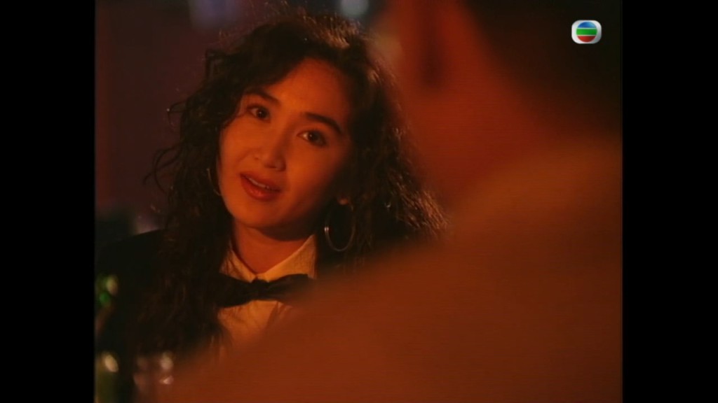 溫碧霞在1991年的短劇《與郎共舞》飾演夜總會知客。