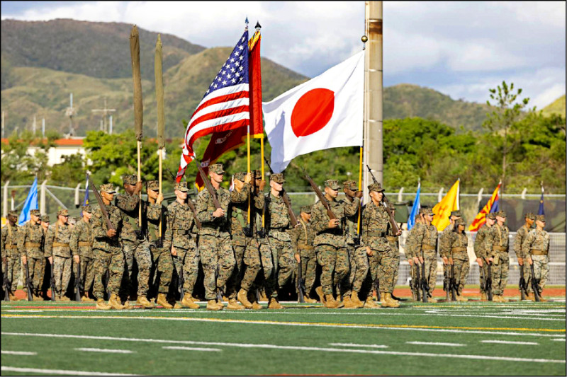 日本沖繩成軍的美國陸戰隊第2支「濱海作戰團」，約有2千士兵。美軍陸戰隊fb