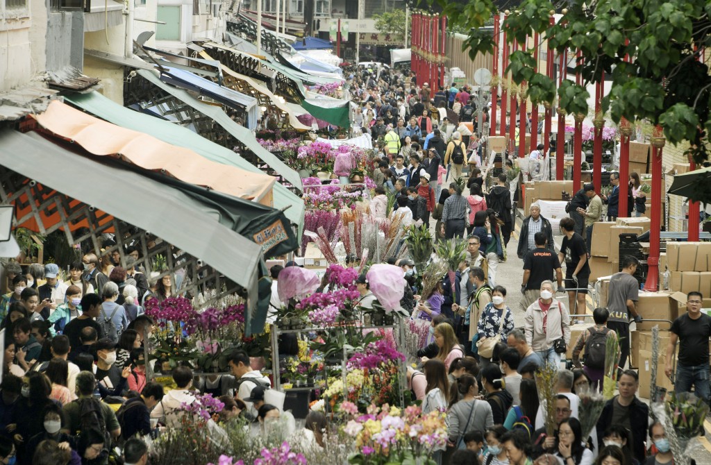 所有場地均設置「紅、黃、綠」燈號，方便市民知悉人流情況。資料圖片