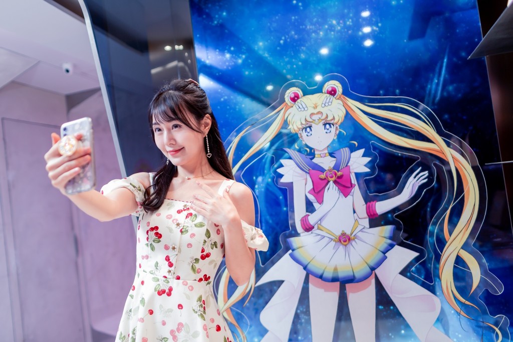 可近距離與Super Sailor Moon打卡留影。