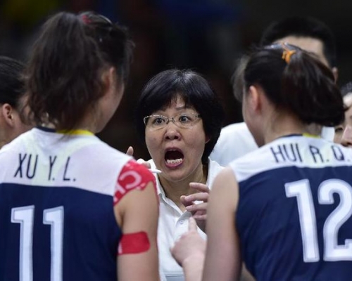 郎平正式「升级」为中国女排总教练。